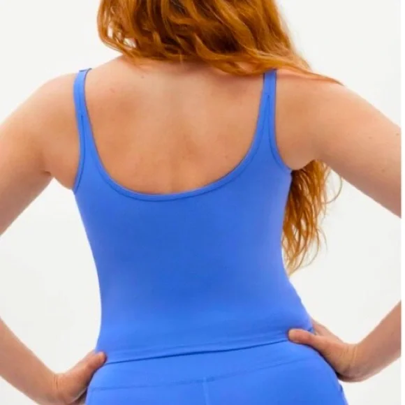 Girlfriend Collective Blue Gemma Scoop Tank Top with Built-In Bra Plus Size XXL - Picture 3 of 15